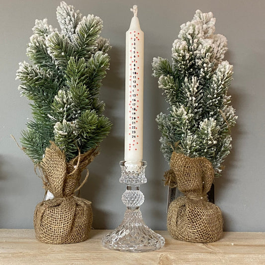 Red Stars Christmas Advent Candle - Bumble Living