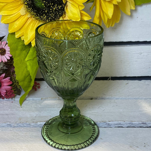 Saint-Émilion Flower Wine Glass Assorted Colours - Bumble Living